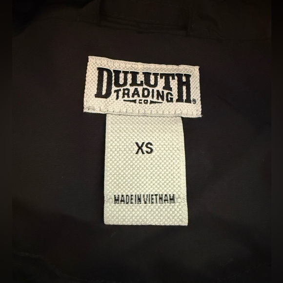 Duluth Trading Co Black Hooded Puffer Vest - Picture 4 of 6